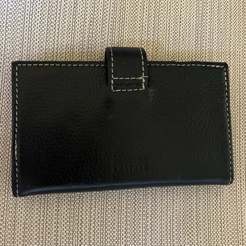 Safe Keeper Black Leather Wallet Card Holder ID Slot Snap Closure Holds 10 Cards